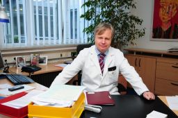 Профессор Т. Краус