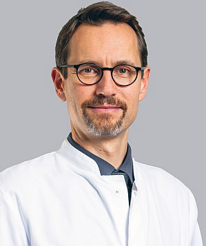 Профессор клиники пульмонологии в Германии Гернот Роде